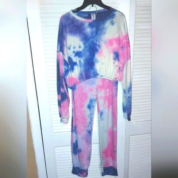Super cute tie-dyed 2pc crop sweats suit set - Picture 3 of 12